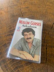 MÜSLÜM GÜRSES - ARKADAŞIM - KASET (JELATİNİNDE)