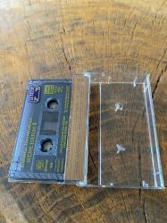 ZÜLFÜ LİVANELİ - SEÇME ESERLER 3 / FİLM MÜZİKLERİ - KASET