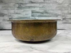 Antika Göbek Çiçek Kabartmalı Pirinç Hamam Tası