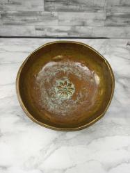 Antika Göbek Çiçek Kabartmalı Pirinç Hamam Tası