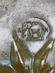 Antika Göbek Çiçek Kabartmalı Pirinç Hamam Tası