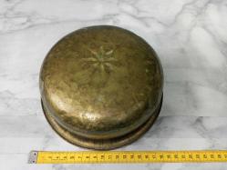 Antika Göbek Çiçek Kabartmalı Pirinç Hamam Tası