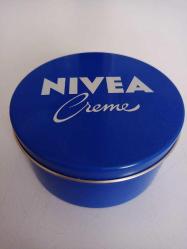 SIFIR Nivea krem 500ml / Hiç kullanılmamış-İçi dolu / Alman marka / Vintage