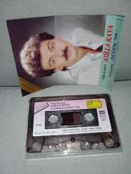 Kaset Atilla Kaya Halk konseri Tavernada Düğün 90 albümü. 1989 Kağıt Baskı. Orijinal. sorunsuz çalışıyor, tertemiz koleksiyonluk