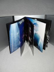 BOŞ cd kutusu Şebnem Ferah 10 Mart 2007 İstanbul Konseri. Orijinal. Kitapçık mevcut ve tertemiz. Cd leri YOK. Digipack fotoğraflarda görüldüğü gibi 10 üzerinden 9