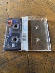 ÇELİK - SEVDAN GÖZÜMÜN BEBEĞİ - KASET