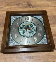 VİNTAGE JUNGHANS METAL GÖVDE AHŞAP ÇERÇEVELİ DUVAR SAATİ ÇALIŞIR DURUMDA  27x27 cm