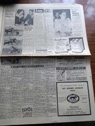 Hürriyet Gazetesi - Turkish Newspaper - 30 Kasım 1957 - Kıbrıs ve Türk İngiliz dostluğu - vatandaş zeytinyağı bol telaşı lüzum yok 2 kiloluk kutular 9 lira ilanı - Zirai kazançlardan bu sene vergi alınması muhtemel - güle güle istanbullular Dün yeni Elçi Fahrettin Kerim Gökay'ı isviçre'ye uğurladılar fotoğraf - Türkçe tangolar bestekarı Necip Celal dün vefat etti - Eisenhower istirahat için çiftliğine çekildi - Perihan Altındağ Sözeri Hamiyet Yüceses Sevim Tanürek Gönül Yazar Kazablanka'da - Migros Türk - Ava Gardner nihayet evleniyor mu fotoğraf - Fransız hükümeti cezayir'de ateş kesilmesini şart koştu - benim olacaksın çizen Faruk Geç - Zeki Müren'in okuduğu Geceler plağı çıkmıştır - milli takımımızı Dün Ankara'ya uğurladık fotoğraf - Sekiz aralıkta Ankara'da karşılaşacağımız Belçika Milli Takımı kadrosu tenkit ediliyor - Fenerbahçe Beykoz saat 14.00'da karşılaşıyor - Futbol Federasyonu reisi kim olacak - Real Madrid Avrupa kupası'nda 6-0 Galip - Kral Murşil'in hazinesi karikatür