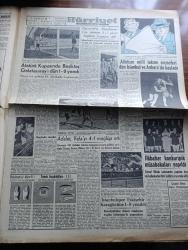 Hürriyet Gazetesi - Turkish Newspaper - 8 Mayıs 1955 - Amerika'dan yapılacak istikraz düşmesi müsait safhaya girdi - Adnan Menderes zagreb'deki bazı fabrikaları ziyaret etti fotoğraf - İngiltere kral kupası 100 bin seyirci önünde Wembley stadı'nda Newcastle United İle Manchester City arasında yapıldı fotoğraf - 350.000 esnaf vergi dışında bırakılıyor - Tedhişciler kıbrıs'taki Türk liderlere tehdit mektupları yağdırıyorlar - emekli binbaşı Şinasi Sükan ve Çavuş Mehmet Ergin Kore'de gösterdikleri yararlılıktan dolayı madalya aldılar fotoğraf - Elia Kazan çevirdiği filmleri beğenmiyor - muslukçular Ramazan faaliyetlerine başladılar - Atatürk kupası'nda Beşiktaş Galatasaray'ı dün 1 0 yendi - Adalet Vefa'yı 4 1 mağlup etti - ilkbahar konkuripik müsabakaları yapıldı - kendi kalemi ile Marilyn Monroe hayatının içyüzünü anlatıyor yazan Marilyn Monroe Yazı Dizisi - yepyeni bir hayat yaşayan Ana kraliçe prenses margaret'ı yanından hiç ayırmıyor - idamdan dört saat evvel filmi Bulvar sinemasında