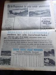 Hürriyet Gazetesi - Turkish Newspaper - 8 Mayıs 1955 - Amerika'dan yapılacak istikraz düşmesi müsait safhaya girdi - Adnan Menderes zagreb'deki bazı fabrikaları ziyaret etti fotoğraf - İngiltere kral kupası 100 bin seyirci önünde Wembley stadı'nda Newcastle United İle Manchester City arasında yapıldı fotoğraf - 350.000 esnaf vergi dışında bırakılıyor - Tedhişciler kıbrıs'taki Türk liderlere tehdit mektupları yağdırıyorlar - emekli binbaşı Şinasi Sükan ve Çavuş Mehmet Ergin Kore'de gösterdikleri yararlılıktan dolayı madalya aldılar fotoğraf - Elia Kazan çevirdiği filmleri beğenmiyor - muslukçular Ramazan faaliyetlerine başladılar - Atatürk kupası'nda Beşiktaş Galatasaray'ı dün 1 0 yendi - Adalet Vefa'yı 4 1 mağlup etti - ilkbahar konkuripik müsabakaları yapıldı - kendi kalemi ile Marilyn Monroe hayatının içyüzünü anlatıyor yazan Marilyn Monroe Yazı Dizisi - yepyeni bir hayat yaşayan Ana kraliçe prenses margaret'ı yanından hiç ayırmıyor - idamdan dört saat evvel filmi Bulvar sinemasında