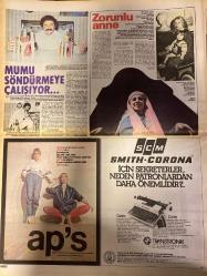 ŞEY HAFTALIK MAGAZİN GAZETESİ DOĞUM GÜNÜ HEDİYESİ  ( Turkish Newspaper ) - 7 EKİM 1980 - TAM TAKIM 12 SAYFADIR - FİLİZ AKIN POSTERİ TAM SAYFA - Fatma Girik-Gülşah-Gökben-Türkan Tunca-Perihan Sözen-Talha Özmen-Nihal Yeşil-Mehmet Taneri-Suna Bayram-Sevgi Ferda-Şehriban Gül-Aylin Urgal-Ayşegül-Ayla-Saadet Gürses-Gülgün Eray-Sema Yıldız-Mine Zeren-Safiye Ünal-Alev İpek-Serma Turel-Sevim Alpay-Tulin Tan-Fatoş Danimaz-Arzu Tüer-Meral Zuhal-Gülşen Akisel-Ünal Nargün-Mahmut Tuncer-Berrin Özer-Orhan Gencebay-Ajlan Altuğ-İbrahim Tatlıses-Ayla Algan-Hayati Asılyazıcı-Rıfat Ababay-Yasarı Eraslan Yılın sekreterini seçiyoruz-Böyle abla olmaz olsun-Mezarı rahmetlinin hatırı için yaptım-Köpeklerinin masrafı ile biz beş ay geçiniyoruz-Gülşah sinemaya veda etti-Gökben artık mutlu-Bir yuva yıkıyor-Gizli mutluluk kısa sürdü-Gencebay efsanesi tehlikede-Bülent Ersoy için kampanya açıldı-Evlenmesine oğlu izin vermiyor-İbrahim Tatlıses bir mumdur aman kardeşim-Hayatı kaydı-Mumu söndürmeye çalışıyor-Zorunlu an