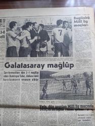 Hürriyet Gazetesi - Turkish Newspaper - 12 Nisan 1959 -  Şeker Bayramı'nın 1 cinayet 11 yaralama 11 yangın ve 7 hırsızlık fotoğraf - SEV çuha kazasında yaralanan heyetimiz iyileştiler fotoğraf - Demokrat Parti'nin yeni kampanyası muhalefete karşı hücum - başvekil Adnan Menderes Giresun muhribi ile İspanya'ya hareket etti - Kürtler Irak'a akın ediyorlar - ithal edilen zati otolar serbest satılamayacak - Büyük Millet Meclisi reisi Refik Koraltan çok beğendi hastanede bir gün kaldı - Prenses Süreyya Kont Orsini ile evlenecek mi - Fatin Rüştü Zorlu New York'ta - Sema Borak ve Cumhur Sayar nişanlandılar- Müzeyyen Senar Behiye Aksoy Adnan Pekak Aynur Akın Tepebaşı Gazinosu'nda - tokyo'daki muhteşem nikah bir değirmencinin kızını alan Prens Akihito fotoğraf - Osmanlı tarihinin en büyük faciası Cem Sultan yazan Feridun Fazıl Tülbentçi Yazı Dizisi - Galatasaray Demirspor karşısında mağlup fotoğraf - Karagümrük 3 Karşıyaka 0 - Adalet 3 Göztepe 2 -  Vefa Dün Gençlerbirliği'ni rahat yendi fotoğraf