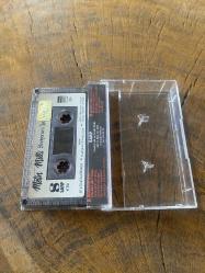 METİN MİLLİ - SEVİYORUM İŞTE - KASET