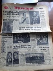 Hürriyet Gazetesi - Turkish Newspaper - 6 Mart 1961 - Cemal Gürsel'in Verdiği Direktif - Turizmi Kayıtlayan Engeller Kaldırılacak - İngiltere Kraliçesi Elizabeth Başkan Cemal Gürsel İle Tanışacak -  Kraliçe Elizabeth ve Edinburg Dükü Prens Philip Fotoğrafları - Kooperatif Mevzuatı İçin Bir Tasarı Hazırlanıyor - Yedi Kurşun Arnavut Caferi Sabıkalılar Aleminden Sildi - Batman Petrol Tasfiyehanesi Sayesinde Hızla Kalkınıyor - Haftanın En Mühim Maçı Fenerbahçe Gençlerbirliği Maçı Hadiseli Geçti -  Yusuf Ağa'nın 21 Çocuğu Var fotoğraf - Dedektif Nik'in Maceraları Çizgi Roman - Antalya Mersin Ve Kıbrıs Arasında Araba Vapuru Seferleri Yapılacak - İstanbul'da Bugün Sinema Programı - Fenerbahçe Gençlerbirliği Maçında 83. Dakikada Saha Bir Anda Karışıverdi Fotoğraflar  - Fatoş karikatür - Gökler Hakimi Gordon karikatür - İstanbul'da bugün bu gece sinema tiyatro programı - DYO - Gırgır elektriksiz halı süpürgeleri - Türkiye İş Bankası - sana döneceğim yazan Mükerrem Engin Yazı Dizisi - Ülker