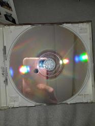 Cd Bonjovi Bon Jovi Crush albümü. Orijinal 2000 Avrupa baskı. Dinlemeyi etkilemeyen çizikler var. sorunsuz çalışıyor koleksiyonluk