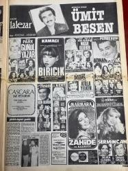 ŞEY HAFTALIK MAGAZİN GAZETESİ DOĞUM GÜNÜ HEDİYESİ  ( Turkish Newspaper ) - 9 KASIM 1981 - TAM TAKIM 12 SAYFADIR -Kadir İnanır-Canan Yaka-Hatice İnanır-Mualla Özbek-Banu Alkan-Gülden Tuncer-Ümit Besen-Gönül Yazar-Nazan Şoray-Hüseyin Peyda-Biricik-Nigar Uluerer-Adnan Pekak-Akın Uğurlu-Nazan Berk-İsmail Badilli-Sevim Emre-Tanju Okan-Sermin Can-Selma Güneri-Ferdi Özbeğen-Yasemin Kutsi-Coşkun Erdem-Barış Manço-Serpil Çakmaklı-Musa Gönenç-Gülden Karaböcek-Gülden Çelik-Hüner Coşkuner-Nuri Sesigüzel-Zati Sungur-Ruza Özlügüner Kadir İnanır Canan Yaka evliliği suya mı düştü-Nikahı iki kadın engelliyor-Oğlumun kararına güveniyorum-Ne anadan ne yardan-Kadir’i çok seviyorum amma-Söyleyin benden güzeli var mı-Banu Alkan pamuk prensesin üvey annesini de geçti-Hizmette sınır yoktur-Yaşam sigortalılar büyüyor-Yasemin Kutsi aslını unuttu-Allahım gönlüme göre bir kız-Coşkun Erdem 25. sanat yılını kutluyor-Barış Manço kendini hıyar gibi hissediyor-Serpil Çakmaklı nişanı attı-Allah dedi Allah yüzüne baktı-