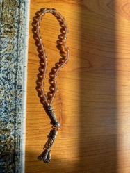 Gün içinde renk değiştiren tesbih. Ahşap Kutusunda Çok Özel