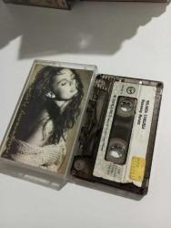 BELINDA CARLISLE RUNAWAY HORSES KASET