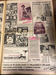 ŞEY HAFTALIK MAGAZİN GAZETESİ DOĞUM GÜNÜ HEDİYESİ  ( Turkish Newspaper ) - 1 KASIM 1982 - TAM TAKIM 12 SAYFADIR -Yasemin Kutsi-Ferdi Tayfur-Necla Nazır-Zafir Seba-Hayal Devran-Füsun Önal-Yüksel Üzel-Ercan Turgut-Gülşen Bubikoğlu-Cihan Ünal-Türkan Şoray-Hülya Koçyiğit-Fatma Girik-Oya Aydoğan-İbrahim Tatlıses-Gönül Akkor-Perihan Savaş-Misafir Tezcan-Müjdat Gezen-Nurhan Tokcan-Egemen Bostancı-Seda Sayan-Deniz Erkanat-Nilgün Altınel-Rıza Silahlıpoda-Zati Sungur-Zeki Çetin-Cikita-Mine Soley-Kibariye Bu adamı Yasemin Kutsi öldürdü-Böyle olacağını sanki içime doğmuştu-Uzun süre hayır dedim ama dinletemedim-Ohh… Mis gibi-Gacılar beyaz sabun neyiniz yetmiyor-Yerli malı yurdun malı her Türk onu kullanmalı-Yüksel Üzel’i yoldan döndürdüler-Dertlerini Anadolu’da unutacak-Ercan Turgut çıkış yolunu buldu-Etle tırnak oldular-Necla’dan çocuğum olsun istiyorum-Bu aşk bitecek mi-Öyle bir dünya ki-Füsun Önal suçlanıyor-Kışa Derimod’la merhaba dedik-Gülşen Bubikoğlu da siyayı Cihan Ünal’da buldu-Fatma Giri