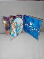 Vcd Barbie Adalar Prensesi. Orijinal. Universal / TİGLON. Türkçe dublaj. 2 Disk. Çalışmasını etkilemeyen çizikler var. Sorunsuz çalışıyor. koleksiyonluk