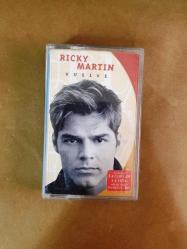 RICKY MARTIN - VUELVE - KASET*