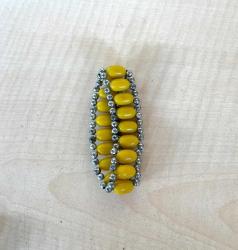 SARI RETRO BİLEKLİK PİLASTİK BİLEKLİK NO 53