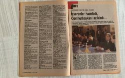 2000 İKİBİN’E DOĞRU AKTÜALİTE DERGİSİ – SAYI 4 – 7 OCAK 1990 – 64 SAYFA İTİRAFLAR BEKAA’DA 21 MİT AJANI – 2000’E DOĞRU’NUN YENİ YIL ARMAĞANI YILMAZ GÜNEY SİNEMALARDA – O. SUNGURLU: BUYRUN SİZE CEZAEVLERİNDE BATI STANDARDI – SOVYETLER VADİSİ’NDEKİ HALK: “BAĞIMSIZLIK İSTİYORUZ!” – DOĞU ALMANYA’DA YENİ FORUM: “DEMOKRATİK ALMANYA” – ROMANYA’DA DEVRİM – TÜRKİYE’DE KOMÜNİSTLERİN BULUŞMASI – TOPLUMSAL KURTULUŞ PARTİSİ KURULDU – SENDİKALAR GENE GREV ÇALIŞMASINDA – SOVYETLER’DE GLASNOST’UN SONU MU? – SAVUNMA BAKANI: İLK KEZ 2000’DE – “GEÇMİŞİ BIRAKIN” – DOĞU ALMANYA’DAN MEKTUP – ROMANYA’DAN MEKTUP – TÜRKİYE’DEN MEKTUP – “YAZMASAYDIM ÇILDIRACAKTIM” – ERDOĞAN BOZOK: “SİSTEM” – TARTIŞMA TÜKETİMİ – EMEKLİLİK – KAPAK – BAŞYAZI – TÜRKİYE – İŞÇİ-SENDİKA – DÜNYA – DOĞRU’YA YAZDILAR – KÜLTÜR-SANAT – YAZI VE ÇİZGİLERİYLE  DENİZ GEZMİŞ – O. SUNGURLU – DOĞU PERİNÇEK – ERDOĞAN BOZOK – SEMİH POROY – CEMAL SÜREYA – NECATİ CUMALI – MELİH CEVDET ANDAY – ŞAHAP BALCIOĞLU – NİHAT BEHRAM – HALİL BERKTAY – HÜSEYİN B