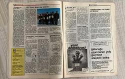 2000 İKİBİN’E DOĞRU AKTÜALİTE DERGİSİ – SAYI 24 – 14–20 HAZİRAN 1987 – 64 SAYFA ORDUDA TAYİNLER – “BELÇİKA KULÜBÜ”NÜN GÜCÜ – TAKIM TUTKUSU: “SENİ SEVMEYEN ÖLSÜN” – AHİRET CEZASI – EĞER İŞÇİ YÜRÜRSE – GLASNOST BOLŞOY’DA – “ERKEK SPORU”NA KADIN ELİ DEĞDİ – YÖK’ÜN ADALETSİZLİĞİ – TEK TİP ELBİSE GİYMEYECEĞİZ – “GEVECİLİK”TEN ÇOCUKLARIMI ÇEKİYORUM – ERZURUM CEZAEVİ İÇİN SORUŞTURMA TALEBİ – “İMAMOĞLU’NU SANDIKTAN ÇIKARIN” – “SENİ SEVMEYEN ÖLSÜN” BAKIN NEYE DÖNÜŞTÜ – “KADINLARIN VARLIK NEDENİ” – “AŞKLA BAŞLAYAN HER ŞEY” – “YENİ DEMOKRASİ” ÇIKTI – “GÖRÜNÜM” GELECEĞE ELEŞTİREL BAKIŞ  DOĞU PERİNÇEK – SONER YALÇIN – SEMİH POROY – CEMAL SÜREYA – NECATİ CUMALI – MELİH CEVDET ANDAY – ŞAHAP BALCIOĞLU – NİHAT BEHRAM – HALİL BERKTAY – HÜSEYİN BÜLBÜL – SERHAN BOLLUK – NEYYİR KALAYCIOĞLU – SÜLEY PERİNÇEK – ASAF GÜVEN AKSEL – ROZERİN DOĞAN – ALİ KARŞILAYAN – DENİZ KAVUKÇUOĞLU – TUNCA ARSLAN – GÜLDEN AYDIN – SEVİL BASTÜRK – ASUMAN BAYRAK – AYŞE BENGİ – TÜRKAN DEMİR – TAKİ DOĞAN – SABİHA ERDEM – KAMİL ERDOĞ