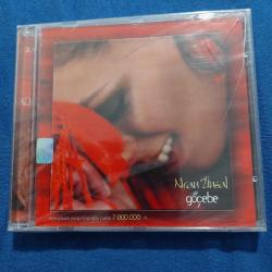 Niran ünsal göçebe cd ambalajında