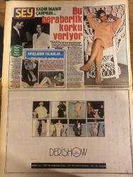 ŞEY HAFTALIK MAGAZİN GAZETESİ DOĞUM GÜNÜ HEDİYESİ  ( Turkish Newspaper ) - 5 EYLÜL 1983 - TAM TAKIM 12 SAYFADIR - Selma Güneri-El kızı düşeş attı kazandı-Ayten Gökçer röportajı- Yaprak Özdemiroğlu-Osman Topoğlu-Türker İnanoğlu-Tülay Gökhan-Hülya Avşar-Kadir İnanır-Hülya Avşar-Ahu Tuğba-Seda Sayan-Muazzez Ersoy-Sevim Emre-Ajrın Delis-Menekşe Uçak-Nilgün Arman-Erçüment Batanay-Akın Uğurlu-Aysel Cengiz-Saime Sara-Yeşim Nur-Kerman Kara-Mehtap Derin-Sema Sayın-Aldo-Dilek-Müjde Ar-Napolyon-Yüksel Uzel-Aydan Gencer-Zerrin Özer-Murat-Barış Manço-Feri Cansel-Cihan Ünal-Müjdat Gezen-Yahya Kemal Beyatlı-Hüseyin Ünal-Yaprak’ın Maskesi Düştü-Masum Yüz Öfke Kusuyor-Gocunacak Ne Var-Bu Gidişin Sonu Yok-Kadir İnanır Çarpıldı-Bu Beraberlik Korku Veriyor-Taçsız Krala Taçsız Kraliçe-Avuçlarını Yaladılar-Hersey Üç Ayda Oldu Bitti-Benzen Buluştu-Yeni Bir Atılımın Sevinci-Polonezköy’ünde Artık Telefonu Var-Sünnetlerden Komisyon Olsa İdi-Müjde Ar Napolyon’a Ters Düştü-Yüksel Uzel- Feri Cansel öldürüldü