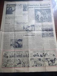 Hürriyet Gazetesi - Turkish Newspaper - 20 Aralık 1960 - Peter Zoraniç tankerindeki müthiş infilak etrafı sarstı fotoğraf - boğazda birçok evlerin camları kırıldı korkunç bir şekilde yayılan yangın güçlükle önlendi - biri Amerika'da biri de Almanya vuku bulan Asrın en büyük hava faciası fotoğraf - Peter Zoraniç tankeri denizi de yaktı fotoğraf - Yüksek Seçim kurulu Başkanı Recai Seçkin - yeraltındaki sularda kayda tabi tutulacak - yassıada'daki sanıklar birer kazazede imiş - yazışmalar öz Türkçe olacak - Behiye Aksoy'un yeni okuduğu plaklar Şençalarda - Necla Engin Çin pavyonunda - Ayşecik şeytan geçti başrolde Zeynep Değirmencioğlu Eşref Kolçak Belgin Doruk Hulusi Kentmen yeni melek ve İnci sinemasında - büyücüler de siyasete karışıyor - Sevim Şenöz'ün yeni okuduğu plak Şençalarda - Fenerbahçe Beşiktaşla pazar günü karşılaşıyor - Galatasaray Kulübü Dün bir bayram günü yaşadı - Fenerbahçe umumi kaptanı Niyazi Sel dün istifa etti -  Metin Oktay fotoğraf