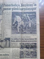 Hürriyet Gazetesi - Turkish Newspaper - 20 Aralık 1960 - Peter Zoraniç tankerindeki müthiş infilak etrafı sarstı fotoğraf - boğazda birçok evlerin camları kırıldı korkunç bir şekilde yayılan yangın güçlükle önlendi - biri Amerika'da biri de Almanya vuku bulan Asrın en büyük hava faciası fotoğraf - Peter Zoraniç tankeri denizi de yaktı fotoğraf - Yüksek Seçim kurulu Başkanı Recai Seçkin - yeraltındaki sularda kayda tabi tutulacak - yassıada'daki sanıklar birer kazazede imiş - yazışmalar öz Türkçe olacak - Behiye Aksoy'un yeni okuduğu plaklar Şençalarda - Necla Engin Çin pavyonunda - Ayşecik şeytan geçti başrolde Zeynep Değirmencioğlu Eşref Kolçak Belgin Doruk Hulusi Kentmen yeni melek ve İnci sinemasında - büyücüler de siyasete karışıyor - Sevim Şenöz'ün yeni okuduğu plak Şençalarda - Fenerbahçe Beşiktaşla pazar günü karşılaşıyor - Galatasaray Kulübü Dün bir bayram günü yaşadı - Fenerbahçe umumi kaptanı Niyazi Sel dün istifa etti -  Metin Oktay fotoğraf