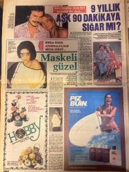 ŞEY HAFTALIK MAGAZİN GAZETESİ DOĞUM GÜNÜ HEDİYESİ  ( Turkish Newspaper ) - 4 TEMMUZ 1983 - TAM TAKIM 12 SAYFADIR -Cüneyt Arkın-Betül Arkın-Nilüfer Röportajı-Nükhet Duru-Selçuk Ural-Orhan Gencebay-Sevim Emre-Negla Nazir-Süha Özgerimli-Manolya Onur-Gülden Karaböcek-Zerrin Özer-Recep Kaymak-Adnan Şenses-Bahar Öztan-Kasım Gündüz-Yusuf Sezgin-Semra Türel-Nigar Uluerer-Ahmet Özhan-Atilla Kaya-Gönül Öner-Hülya Süer-Kamuran Akkor-Yasif Uğurlu Sahte nişan-Nükhet Duru evlilikte yeni moda yaratıyor-Tek başına danseden bir gelin adayı-Eski sevgili Selçuk Ural paravan mı-Üçüncü alyansı kim takacak-9 yıllık aşk 90 dakikaya sığar mı-Maskeli güzel-Yuvayı hangisi yıktı-Bir gün bu evlilik mutlaka bitecek-Öyle bir dünyaki-Televizyon bir dertlenme aracı oldu-Adnan bavullarımı bul-Kayıp ortaya çıktı-Acaba neden Yusuf Sezgin mi-Bağdat caddesinde olay vardı-Kemotek’s in moda müzik çıkartması-Arap’tan kurtuldu Amerikalıya tutuldu-İlk kocam bir gün gelse-Bir ticaret aşkı daha-Bu kadının dayısı kim-Sezon bitti