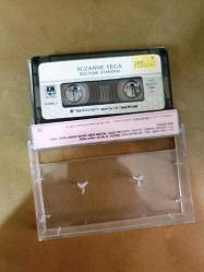SUZANNE VEGA - SOLITUDE STANDING - KASET