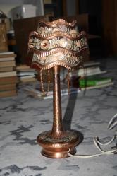 MÜKEMMEL GÜZELLİKTE TAMAMIYLA ORJİNAL BAKIRDAN YAPILMIS FULL EL İŞİ İŞLEMELİ ABAJUR (ANAHTARLIK KOLİSİ