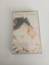 RICKY MARTIN - A MEDIO VIVIR- AMBALAJINDA KASET