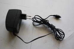 ERICSSON PI-41-356V ORJINAL VINTAGE CEP TELEFON SARJ CIHAZI SAGLAM SORUNSUZ     ADAPTÖR SORUNSUZ ADAPTÖR (VALİZ