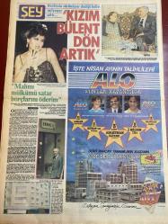 ŞEY HAFTALIK MAGAZİN GAZETESİ DOĞUM GÜNÜ HEDİYESİ  ( Turkish Newspaper ) - 16 MAYIS 1983 -TAM TAKIM 12 SAYFADIR -Türkan Şoray - Harika Avcı - Bülent Ersoy - Filiz Erkoç - Gönül Yazar - İbrahim Tatlıses - Erhan Tunay - Mehtap Ar - Aygören Özmen - Keriman Kara - Asuman Renas - Yasemin Umran - Akın Uğurlu - Ferdi Tayfur - Barış Manço - Belkıs Akkale - Semra Türel - Nuri Alço - Azize Gencebay - İnci Şaner - Ajda Pekkan - Jane Fonda - Mehlika Kenter - Perihan Savaş - Zerrin - Türkan Şoray görev bekliyor - Meral Orhonsay - İbrahim Tatlıses - Greta Garbo - Hayri Küçük -Ümit Besen-Türkan Şoray görev bekliyor - Bir sapık daha - Saldırdı parçaladı affedildi - Saldırganı halk yakaladı - Saldırıya uğrayan Harika Avcı herkesi şaşırttı - Sevgisini suçlayamazdım - Kızım Bülent dön artık - Malımı mülkümü satar borçlarını öderim - Türkan Şoray görev bekliyor - Akın Uğurlu’nun aküsü boşalmıyor - Vay vay vaaay - O bir araba için her şeyi yapar - Azize Gencebay’ın Nuri’ye parası yetmez - Ben günün kadını