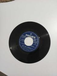 Nana Mouskouri - Vole Vole Farandole / Je N'Ai Rien Appris / 45lik Plak 1969 Türkiye Baskı