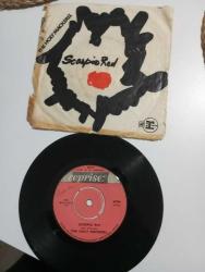 The Holy Mackerel – Scorpio Red / The Lady Is Waiting 1969 Türkiye Baskı 45lik Plak '' Nadir ''