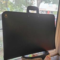 PROJE RESİM ÇANTASI. TERTEMİZ, SAĞLAM.