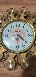 VİNTAGE  NACAR QUARTZ ÇEVRESİ METAL CAM KADRAN DUVAR SAATİ  ÇAPI 35 CM ÇALIŞIR DURUMDA