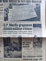 Yeni Sabah Gazetesi - Turkish Newspaper - 8 Haziran 1958 - ya Taksim ya Ölüm parolası bugün Beyazıt meydanında tekrarlanacak - Kıbrıs için miting var - bugün yapılacak Kıbrıs mitingi için gençlik Dün bütün gün hazırlandı hazırlanan dövizler fotoğraf - Türk milletinin kalemiyle Atatürk - Sirkeci ile Karaköy arasında düşen adanın da yıkım işi tamamlanmak üzere fotoğraf - Hürriyet Partisi bir tebliğ yayınladı - De Gaulle kabinesine bir müslüman giriyor - Cafer ile Hürmüz karikatür çizen Altan Erbulak - Hayk Hammer çizen Oğuz Aral - İpa İstanbul gıda pazarı - Hz Muhammed'in üç aşkı yazan Nezihe Araz Yazı Dizisi - Lana Turner rejisörü ile beraber fotoğraf - yugoslavya'daki Sovyet taraftarları temizleniyor - İtalyan yıldızları Amerika'ya kaçıyor fotoğraflar - Kartal yuvası yazan Zuhal Madenci Yazı Dizisi - Camel Süperlux boya - Fenerbahçe Galatasaray'ı  3 2 yendi - maçın kahramanlarından Avni Kalkavan fotoğraf - Kırkpınar sona eriyor - Çetin Şahiner yüksekte 1.99 metre ile tek birinciliği
