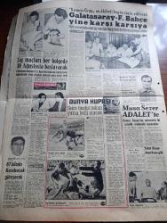 Yeni Sabah Gazetesi - Turkish Newspaper - 14 Haziran 1958 - 2 Türk 38 Rum daha yaralandı - Kıbrıs'ta beş gündür devam eden çarpışmalarda 2 Türk 13 Rum öldü - İngilizler de Nihayet Rumların Türklere saldırdığını kabul ettiler - Kıbrıs'ta rumlara müsamaha gösteren İngilizler yoldan geçen Türk gençlerine sert müdahalede buluyorlar fotoğraf - Fatin Rüştü Zorlu Fazıl Küçük ve Burhan Işınla görüştü - İstanbul'da Amerikan kolejinde Dün diploma töreni yapıldı fotoğraf - cezayir'deki askeri liderler De Gaulle'e cephe alıyor - İzmit faciası mesulleri adaletten kaçamayacak - Osman Bölükbaşı Kıbrıs hakkında konuştu - Cafer ile Hürmüz karikatür çizen Altan Erbulak - Hayk Hammer çizen Oğuz Aral - hazreti Muhammed'in üç aşkı yazan Nezihe Araz Yazı Dizisi - Tarabya kilisesinin sahibi bulunamıyor - Suzan Güven gecesi Açık Hava Tiyatrosunda - Galatasaray Fenerbahçe yine karşı karşıya -  Büyük maç için kampta bulunan Galatasaraylılar fotoğraf - Fenerbahçeli Nedim Kırcan'ın dikişleri Dün alındı fotoğraf