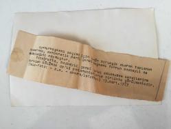 DEMOKRATİK PARTİ ESKİ GENEL BAŞKANI AHMET FERRUH BOZBEYLİ'NİN ORİJİNAL AJANS-BASIN FOTOĞRAFI - 18 x 12 EBADINDA - FERRUH BOZBEYLİ, ADAYLIĞINI KOYDUĞU CUMHURBAŞKANLIĞI SEÇİMİ SIRASINDA T.B.M.M.'DEKİ SIRASINDAN GELİŞMELERİ TAKİP EDERKEN ÇEKİLMİŞ BİR KARE, MART 1973