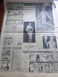 Yeni Sabah Gazetesi - Turkish Newspaper - 20 Mart 1958 - Üsküdar vapuru Dün çıkarıldı - Gemide ikisi mürettebattan dört ceset daha bulundu - Yarbay Vedat Dora idaresindeki ekibin aralıksız çalışmasıyla Üsküdar vapuru faciadan 19 gün sonra kurtarılmış oldu fotoğraf - Kıbrıs'ta 3 bomba daha infilak etti - gizli radyo Demirperde gerisinden yayın yapıyor - Reisicumhur Celal Bayar Topkapı müzesi'nde Kanuni Sultan Süleyman devrine ait eserleri ve eşyaların bulunduğu daireyi yazıyor fotoğraf - Yılın yıldızları Gina Lollobrigida Horst Buchholz Ve Maria Schell Fotoğrafı - Vita - burç falınız - Cafer ile Hürmüz karikatür çizen Altan Erbulak - Hayk Hammer çizen Oğuz Aral - Irak Ürdün anayasası ilan edildi - Modaspor Galatasaray'ı 66 50 mağlup etti - Yağmur sebebiyle Galatasaray Göteborg maçı oynanmadı fotoğraf - Vefa Kulübü umumi kaptanı Muhteşem Kural istifasının sebebini açıklamadı - Vefa ve Vefalı yazan Sabri Kiraz - Türkiye Fransa Ordu maçı bugün - İrlandalı atlet Ron Delaney rekor kırdı foto