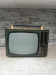 Eskilerden Küçük TELRA Siyah Beyaz Televizyon