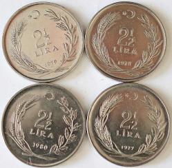 Türkiye Cumhuriyeti 1977/1978/1979 Turaya Göre Ters 1980 Turaya Göre Düz  Yılları 2.5 Lira Çil  (0311)