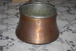 ANTİKA Eski Dönem Dövme Elyapımı Bakır Kazan  DETAYLAR RESIMLERDE (KIRMIZI KASA 1