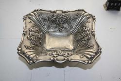 ORJİNAL BAKIR SÜPER SUNUMLUK COK KALIN GÜMÜŞ KAPLAMA DETAYLAR RESIMLERDE   (KIRMIZI KASA 1